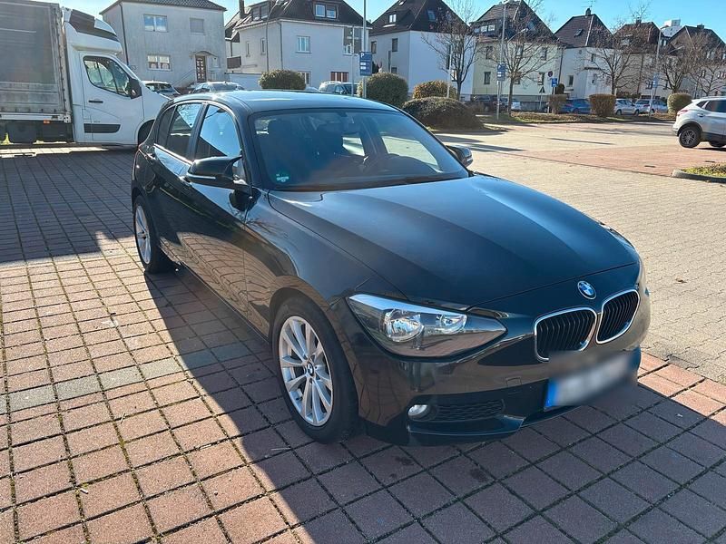Schwarz Gebraucht 2012 BMW 116 Kleinwagen | 5.900 € (Guter Preis) - Bild 1/4