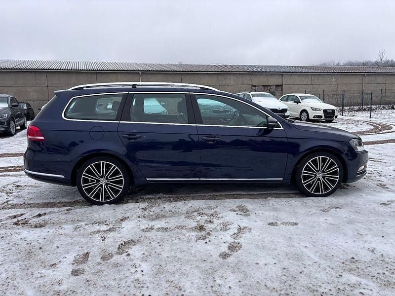 Gebraucht VW Passat Exclusive 140 PS (102 kW) 2012 Blau Kombi