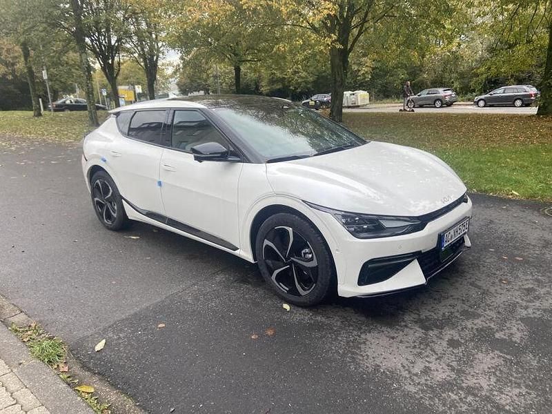 Weiss Gebraucht 2023 Kia EV6 SUV | 39.480 € - Bild 1/4