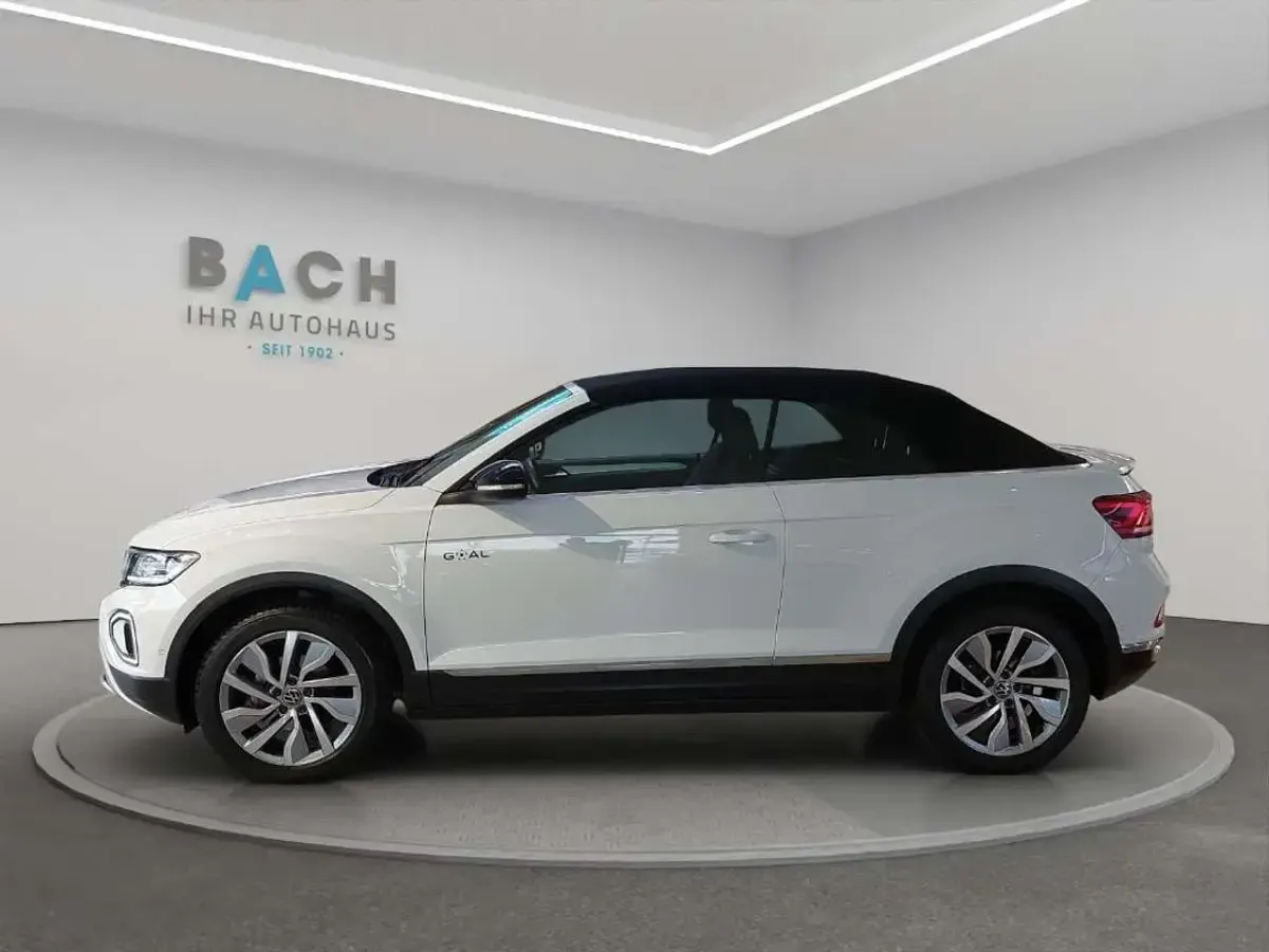 Gebraucht VW T-Roc Cabriolet Goal 150 PS (110 kW) 2025 Pure white schwarz Cabrio