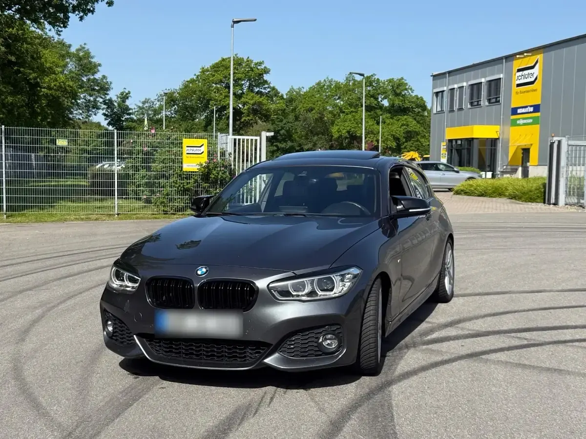 Gebraucht BMW 120 M Sport 177 PS (130 kW) 2015 Schwarz Kleinwagen