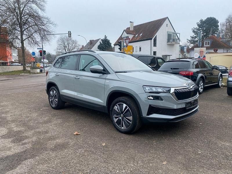 Gebraucht Skoda Karoq Tour 150 PS (110 kW) 2022 Grau SUV