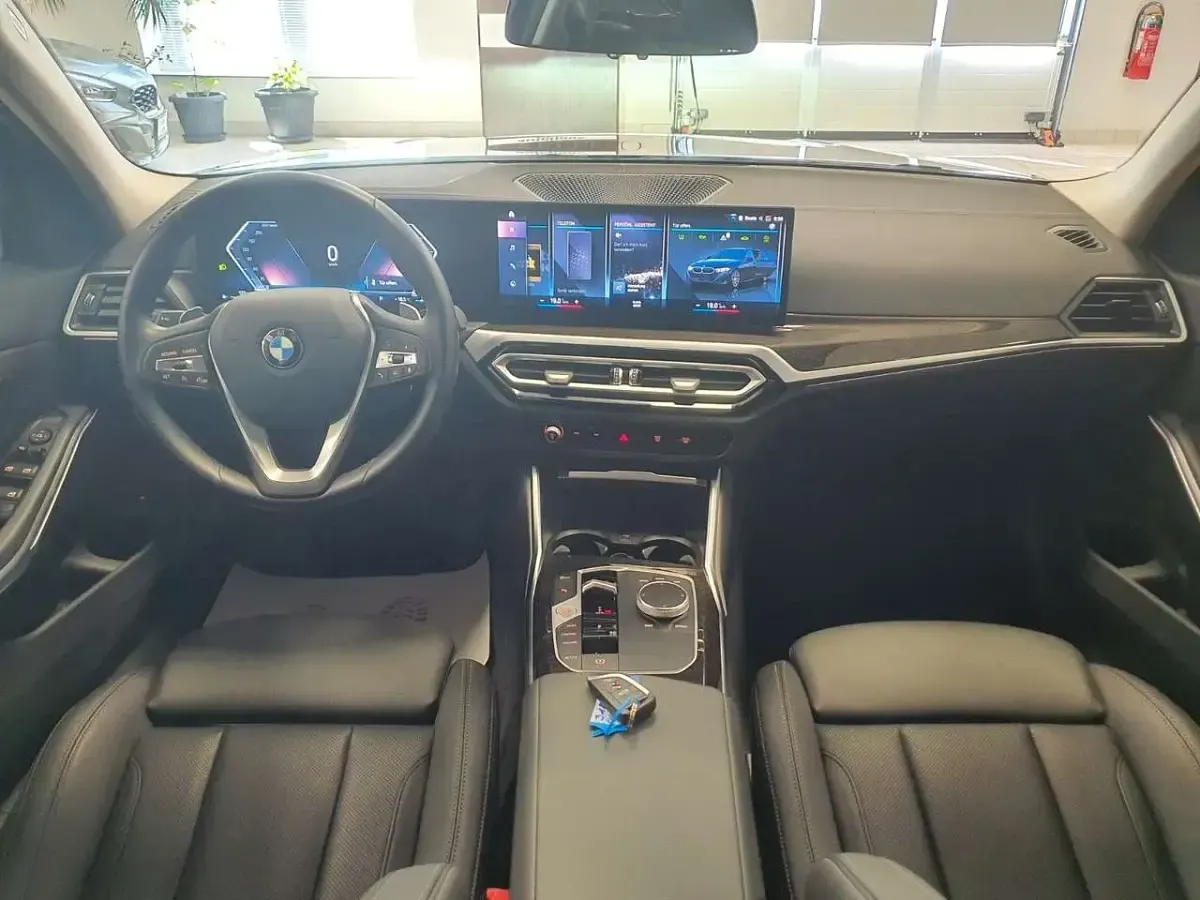 Gebraucht BMW 318 Performance 150 PS (110 kW) 2022 Schwarz Limousine