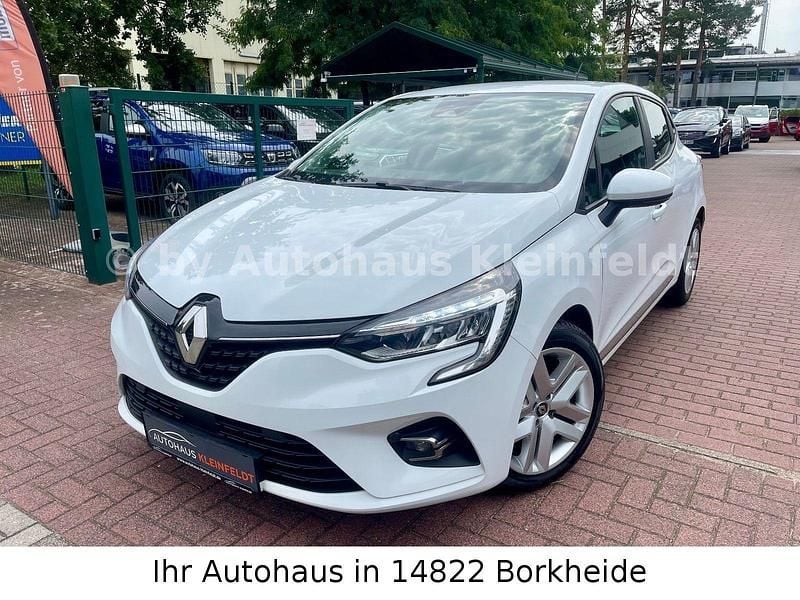 Weiß Gebraucht 2020 Renault Clio V Business Kleinwagen | 8.990 € (Guter Preis) - Bild 1/4