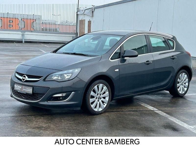 Gebraucht Opel Astra 131 PS (96 kW) 2014 Grau Limousine