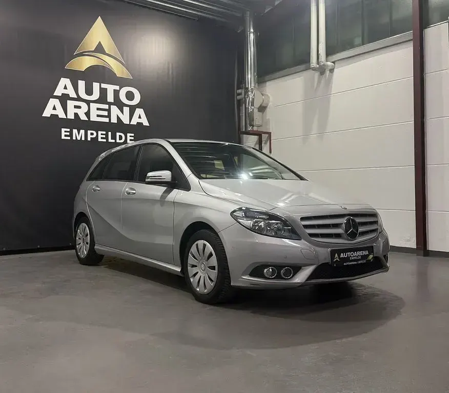 Gebraucht Mercedes B220 170 PS (125 kW) 2014 Silber Kleinwagen