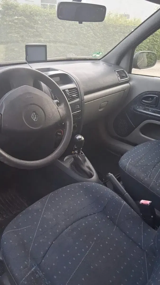 Brugt Renault Clio II 75 HK (55 kW) 2002 Blå Hatchback