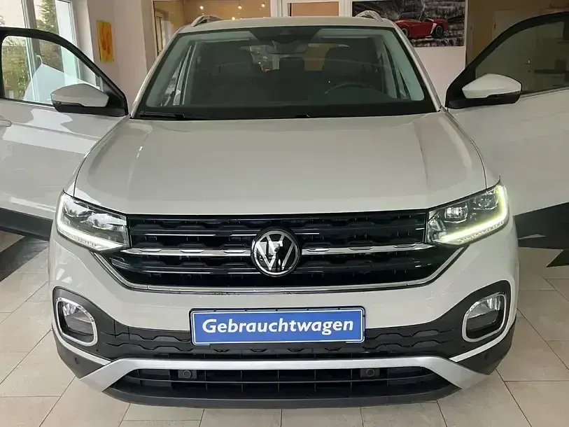 Gebraucht VW T-Cross Style 150 PS (110 kW) 2023 Ascotgrau (metallic) SUV
