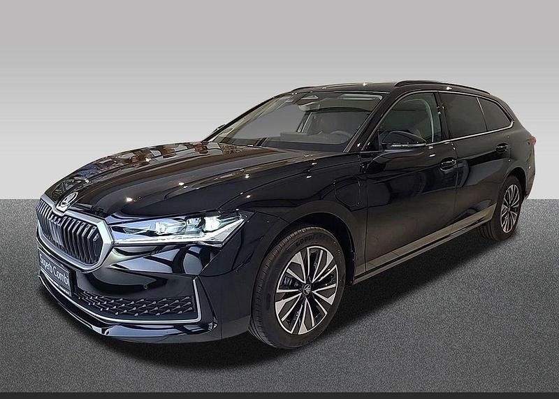 Gebraucht Skoda Superb Selection 150 PS (110 kW) 2025 Schwarz Kombi
