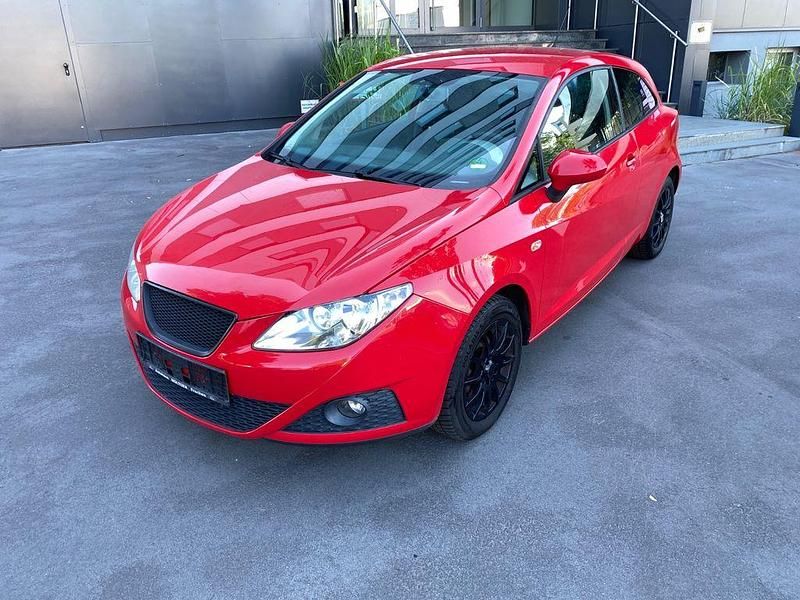 Rot Gebraucht 2009 Seat Ibiza SC Stylance Kleinwagen | 1.900 € (Fairer Preis) - Bild 1/4