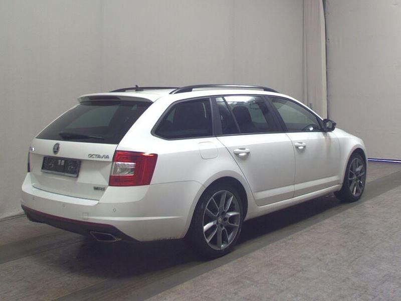 Gebraucht Skoda Octavia RS 220 PS (161 kW) 2013 Candyweiss Kombi