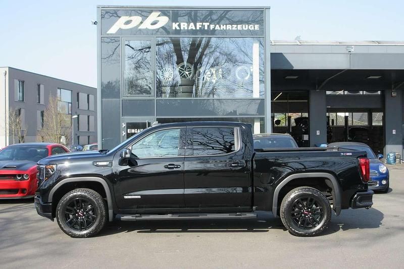 Neu GMC Sierra 309 PS (227 kW) 2026 Schwarz Pickup