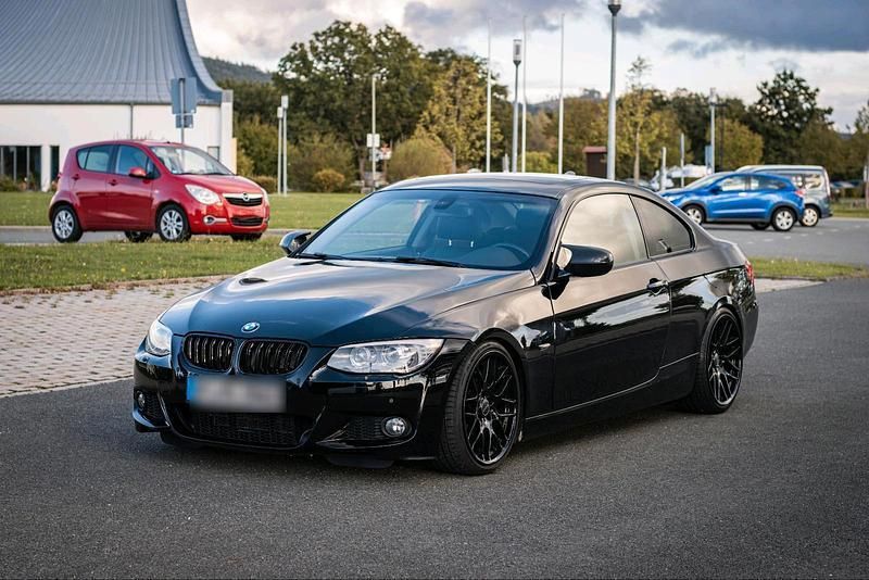 Schwarz Gebraucht 2011 BMW 328 Coupé | 13.500 € (Fairer Preis) - Bild 1/4