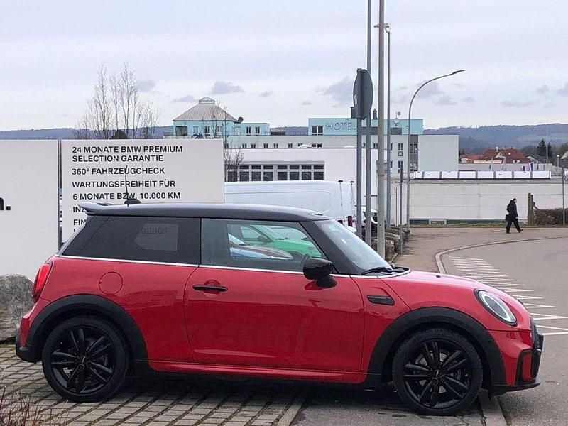 Gebraucht Mini John Cooper Works 136 PS (100 kW) 2022 Chili red Kleinwagen