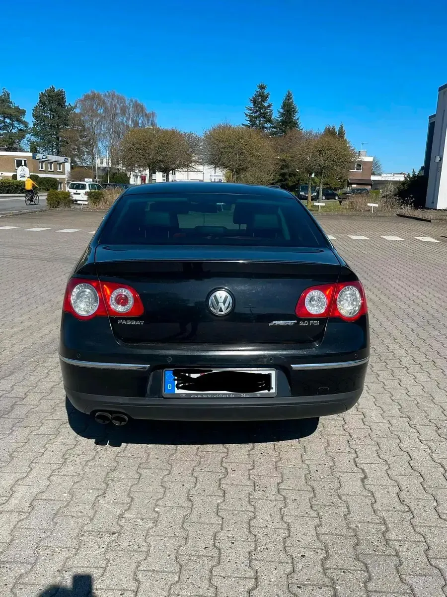Używany VW Passat 2005 Czarny Sedan/Limuzyna