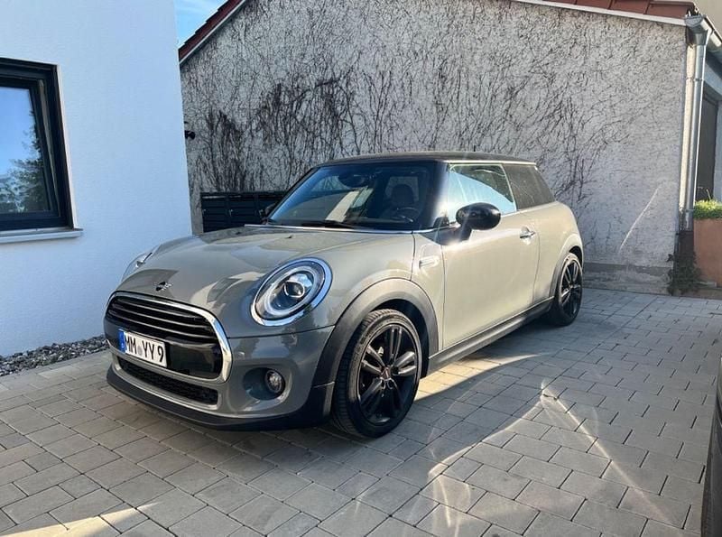 Grau Gebraucht 2019 Mini Cooper Kleinwagen | 17.699 € (Fairer Preis) - Bild 1/4