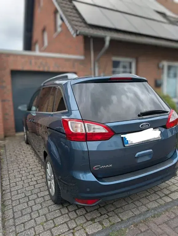 Gebraucht Ford Grand C-Max Titanium 150 PS (110 kW) 2019 Blau Van / Kleinbus
