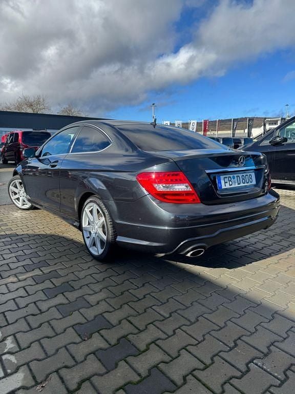Gebraucht Mercedes C250 204 PS (150 kW) 2012 Grau Coupé