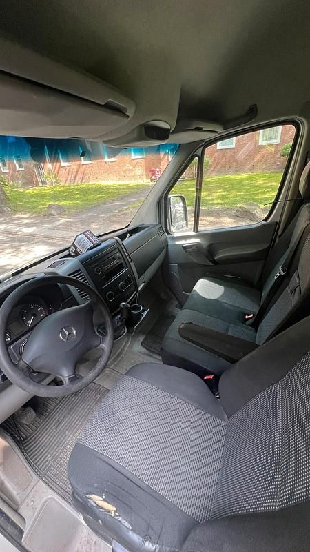 Grau Gebraucht 2010 Mercedes Sprinter Van | 2.500 € - Bild 1/4