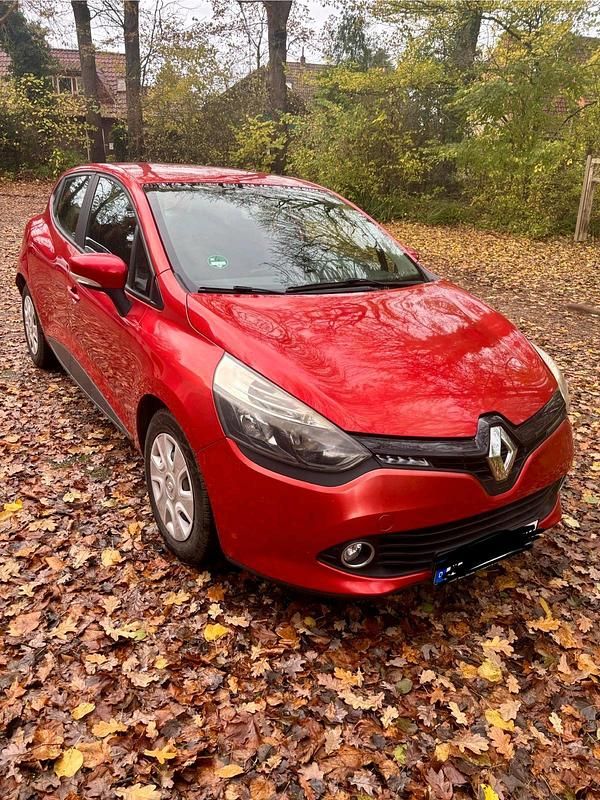 Rot Gebraucht 2013 Renault Clio IV Limousine | 4.700 € (Fairer Preis) - Bild 1/4
