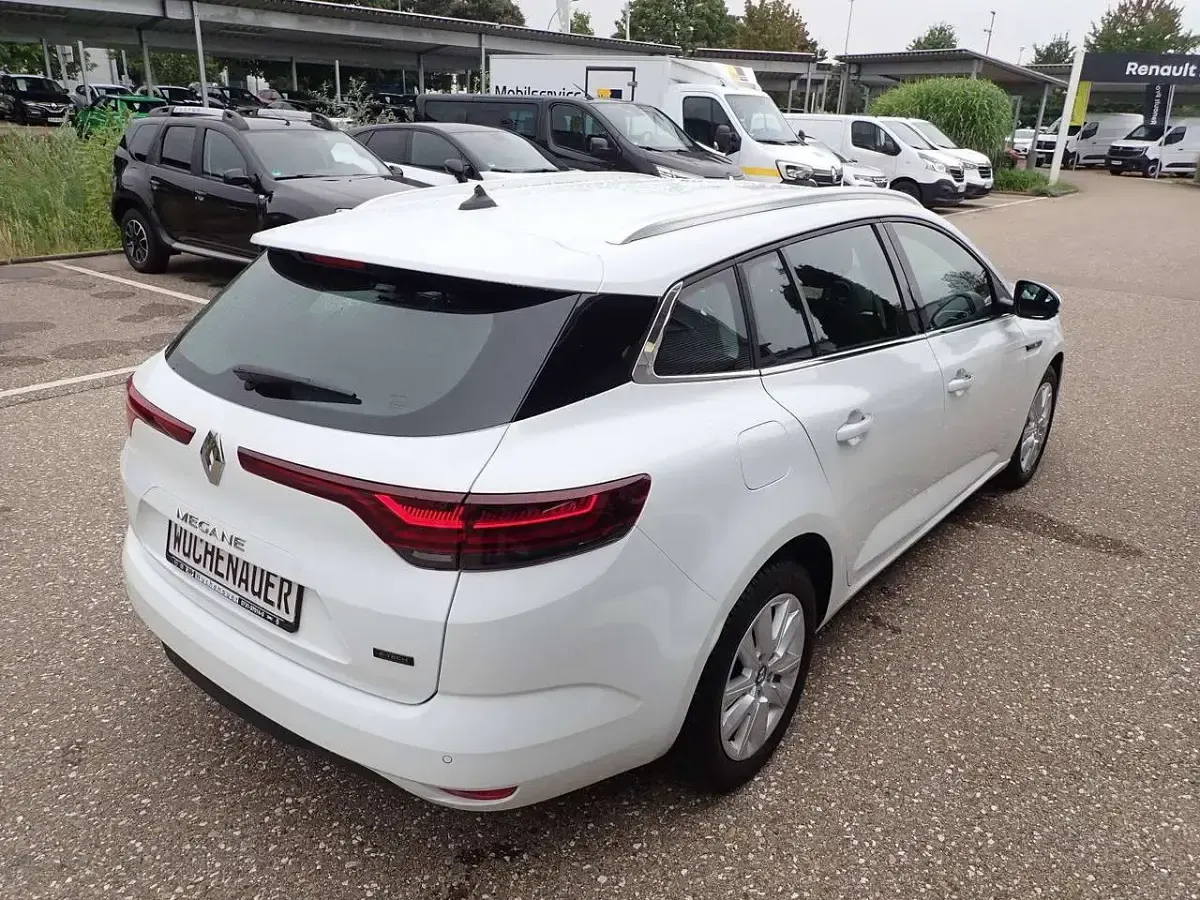 Używany Renault Megane E-Tech Equilibre 158 KM (116 kW) 2023 Biały Kombi
