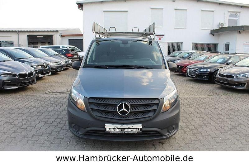 Gebraucht Mercedes Vito 136 PS (100 kW) 2017 Grau Van