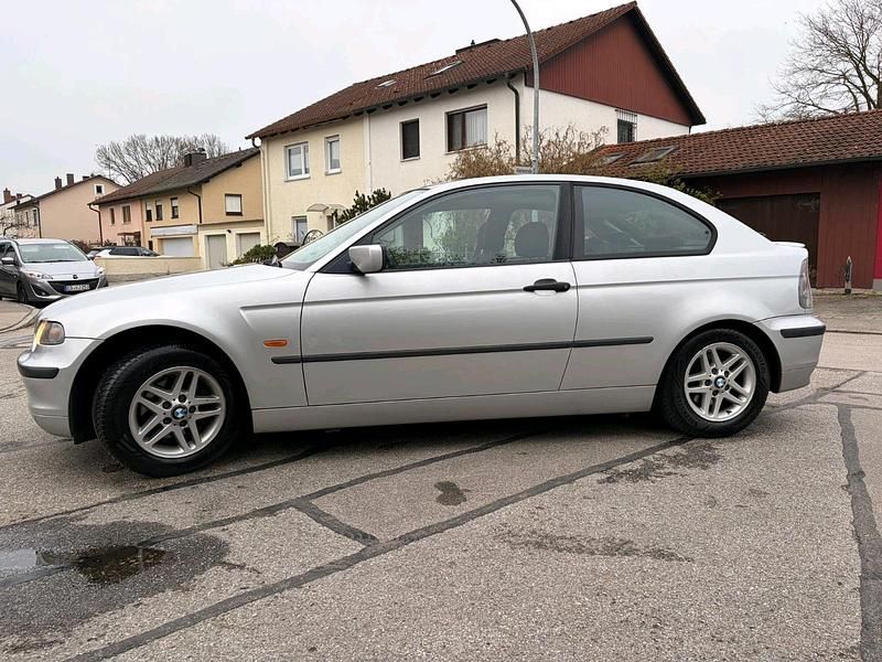 Gebraucht BMW 316 116 PS (85 kW) 2003 Silber Coupé