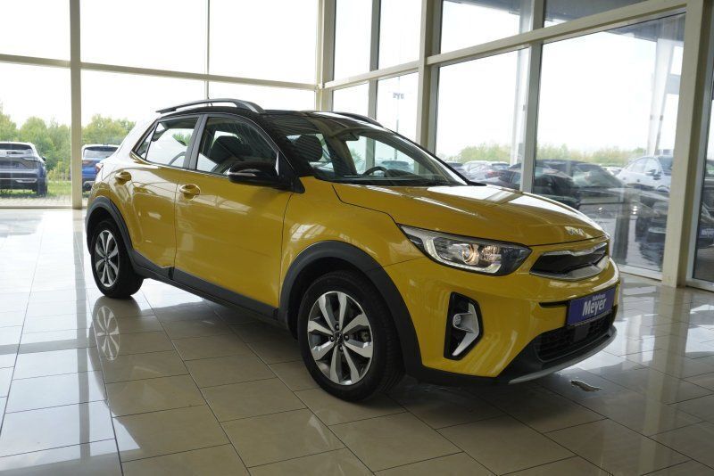 Gelb Gebraucht 2023 Kia Stonic SUV | 16.600 € (Fairer Preis) - Bild 1/4