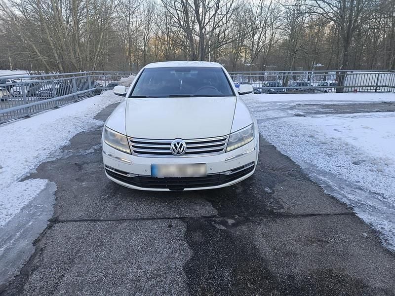 Usado VW Phaeton 239 HP (175 kW) 2011 Branco Sedan