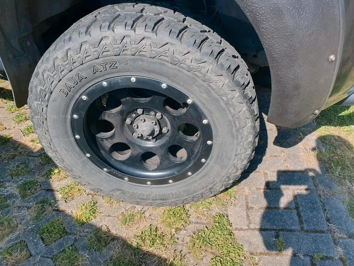 Gebraucht Isuzu Pick up 163 PS (119 kW) 2015 Schwarz Pickup