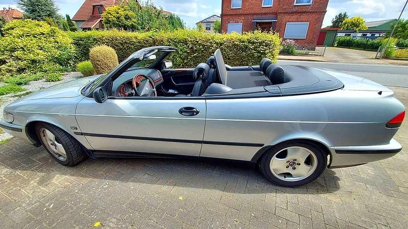 Silber Gebraucht 1997 Saab 900 Cabriolet Cabrio | 6.950 € (Fairer Preis) - Bild 1/4