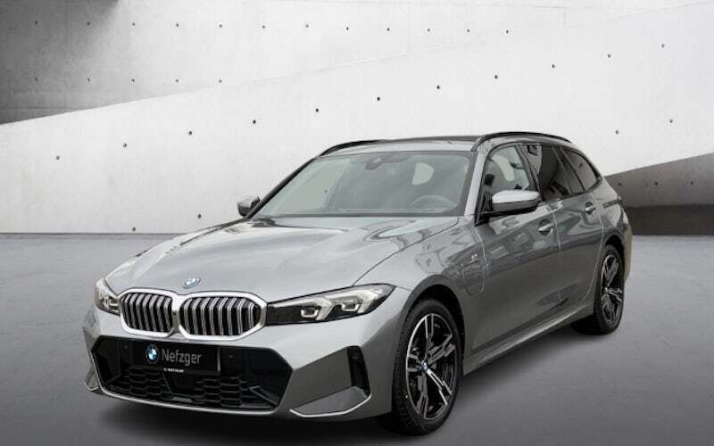 Grau Gebraucht 2025 BMW 330e M Sport Kombi | 63.101 € - Bild 1/4