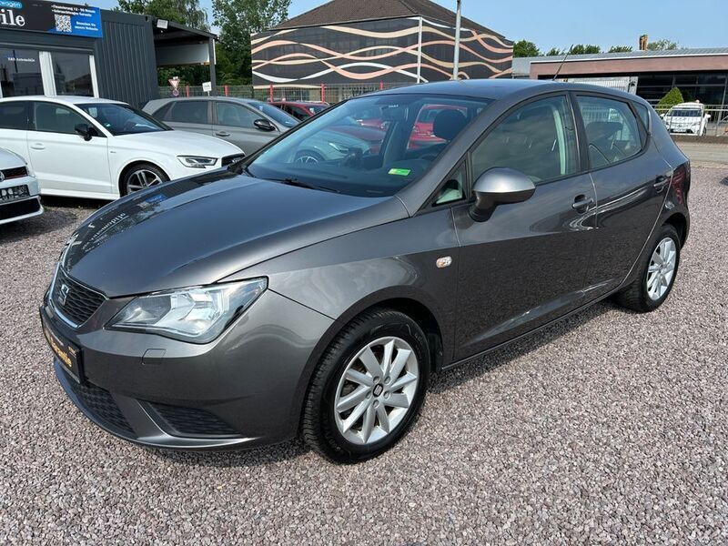 Grau Gebraucht 2014 Seat Ibiza Style Limousine | 6.250 € (Fairer Preis) - Bild 1/4