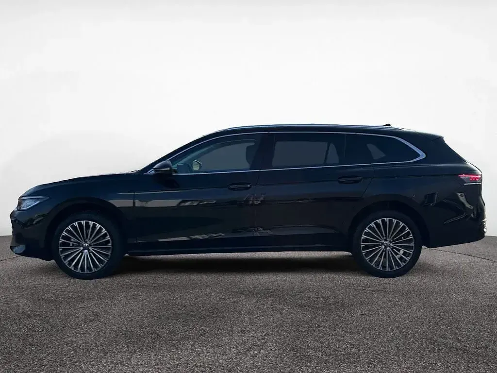 Neu VW Passat Elegance 150 PS (110 kW) 2026 Grenadillschwarz metallic sn 47 Kombi