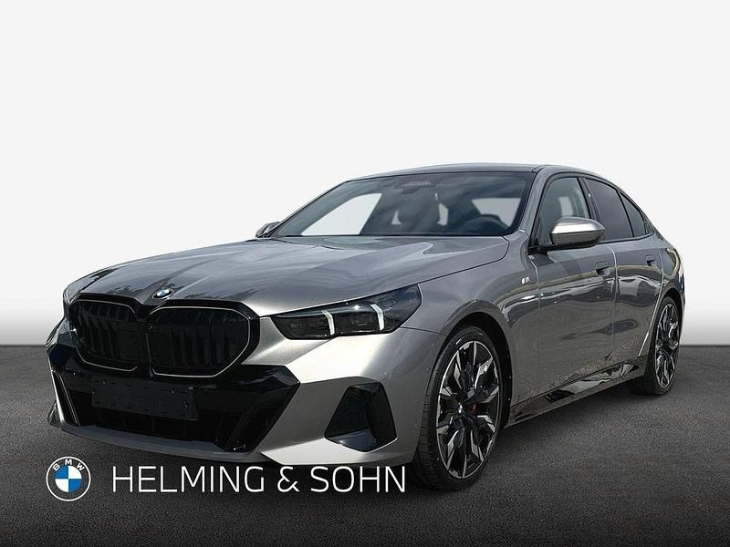 Silber Neu 2025 BMW 540 M Sport Limousine | 96.949 € - Bild 1/4