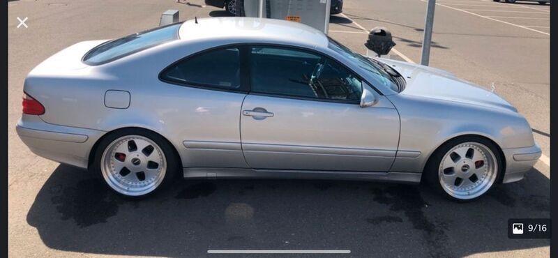 Silber Gebraucht 2001 Mercedes CLK320 Avantgarde Coupé | 10.999 € - Bild 1/4