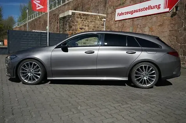 Gebraucht Mercedes CLA200 163 PS (119 kW) 2020 Andere Coupé