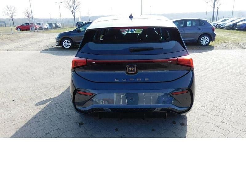 Gebraucht Cupra Born 150 kW (204 PS) 2023 Quarzgraumetgrau Kleinwagen
