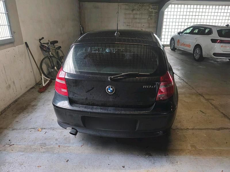 Gebraucht BMW 118 143 PS (105 kW) 2007 Schwarz Kleinwagen
