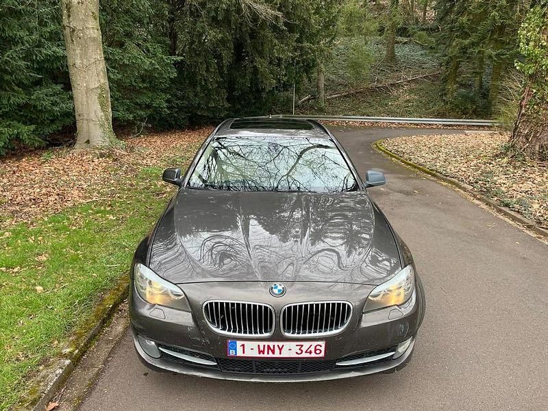 Gebraucht BMW 520 184 PS (135 kW) 2011 Braun Kombi