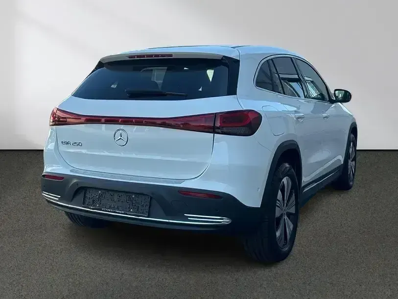 Gebraucht Mercedes EQA250 Progressive 139 kW (190 PS) 2023 Weiß SUV