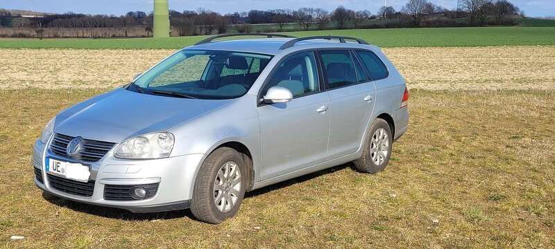 Grau Gebraucht 2009 VW Golf VI Trendline Kombi | 4.000 € (Teuer) - Bild 1/4