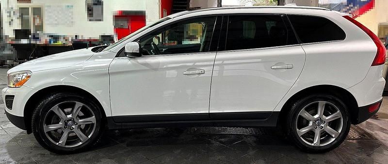 Gebraucht Volvo XC60 Summum 215 PS (158 kW) 2012 Weiß SUV