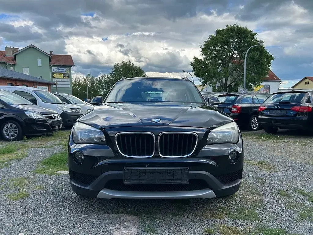 Gebraucht BMW X1 150 PS (110 kW) 2012 Schwarz SUV