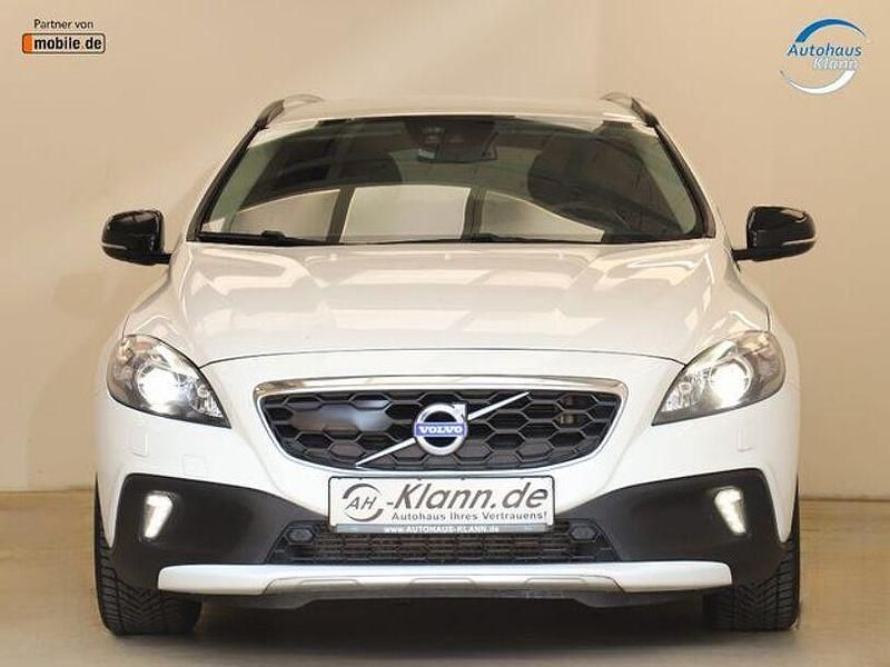 Gebraucht Volvo V40 CC You! 190 PS (139 kW) 2014 Weiß Kombi