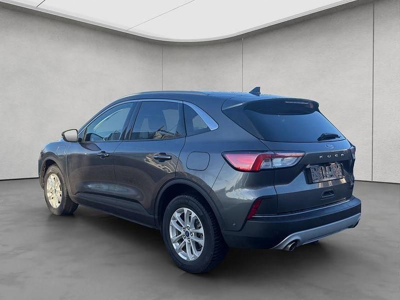 Gebraucht Ford Kuga Titanium 224 PS (164 kW) 2022 Grau SUV