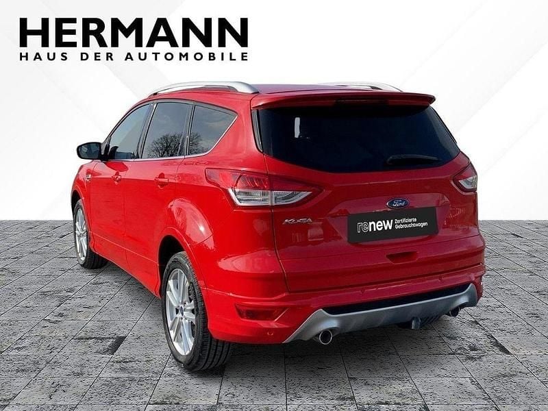 Gebraucht Ford Kuga Individual 150 PS (110 kW) 2016 Race rot (rot) SUV