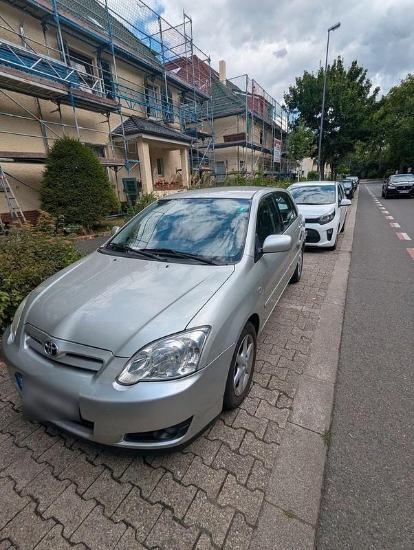 Silber Gebraucht 2004 Toyota Corolla Sol Limousine | 2.000 € (Guter Preis) - Bild 1/4
