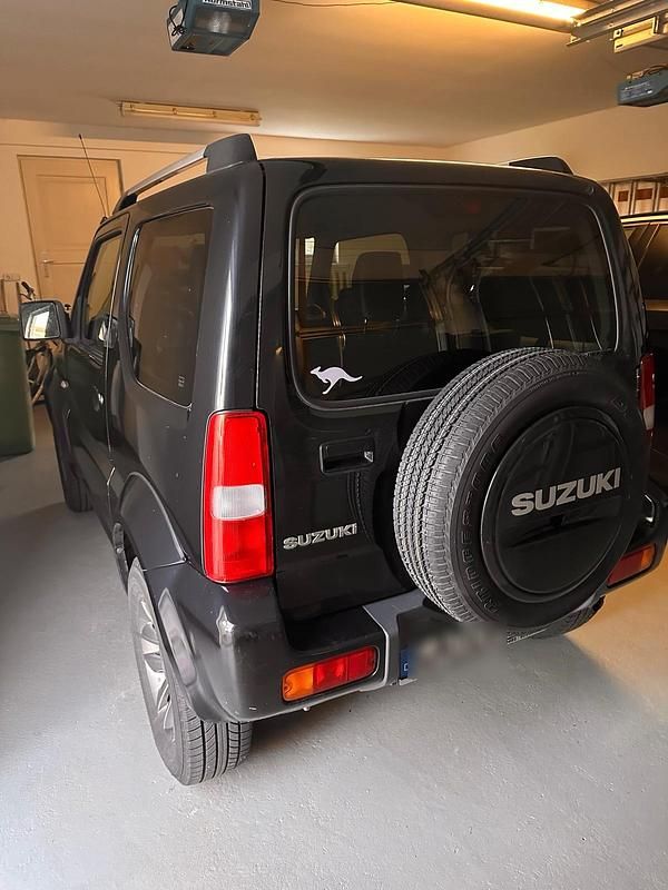 Gebraucht Suzuki Jimny 84 PS (61 kW) 2016 Schwarz SUV