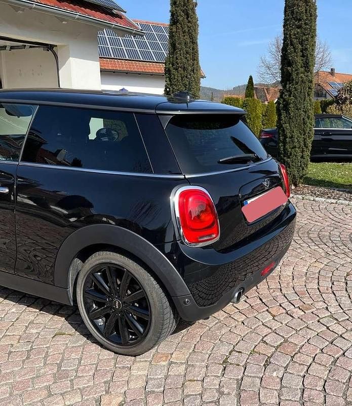 Gebraucht Mini Cooper 136 PS (100 kW) 2017 Schwarz Kleinwagen